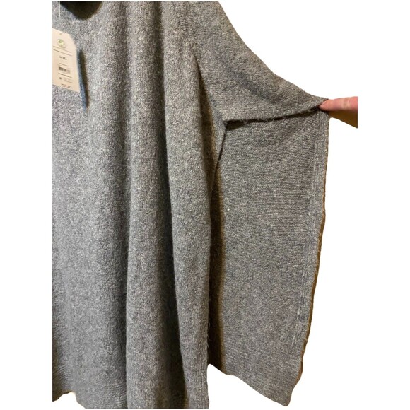 NWT Super Soft Grey Knit Pullover Mock Neck Poncho Sweater - L/XL - Picture 3 of 3